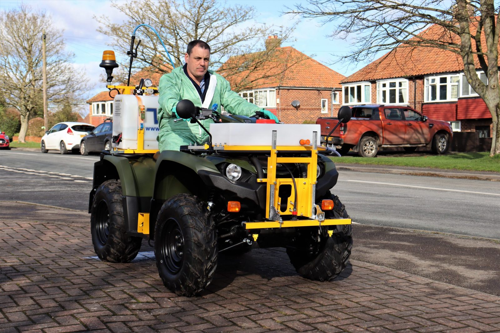VALE Engineering’s PKL450 ATV quad bike mounted weed sprayer is one of the only spraying systems suitable for highway kerb-edge spraying, hard surfaces and mowing margins.