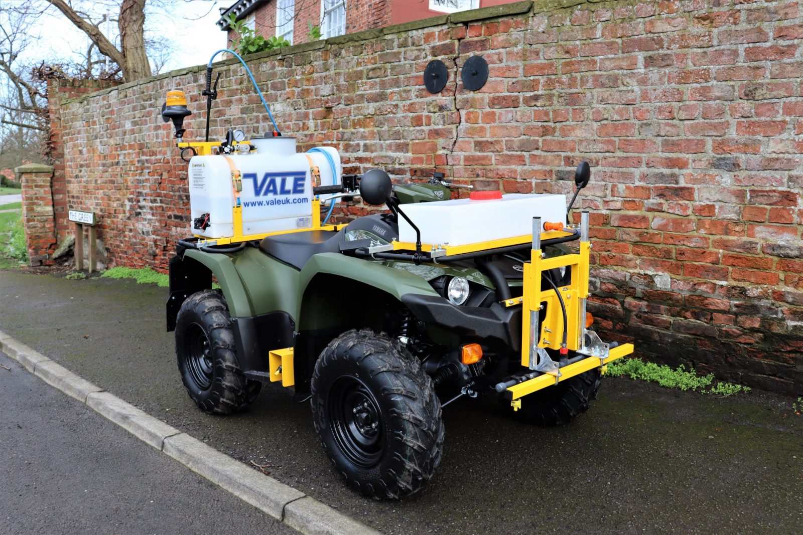 Incorporating the Yamaha Kodiak 450 ATV quad bike, the design has been developed along with legislation, health & safety best practice and all relevant codes of practice