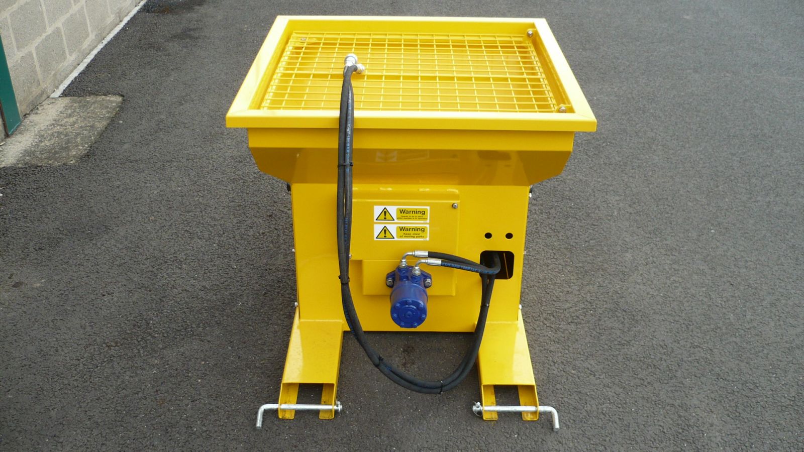 Overall dimensions of The Winter Wizard: 1270 x 890 x 805mm (length x width x height)