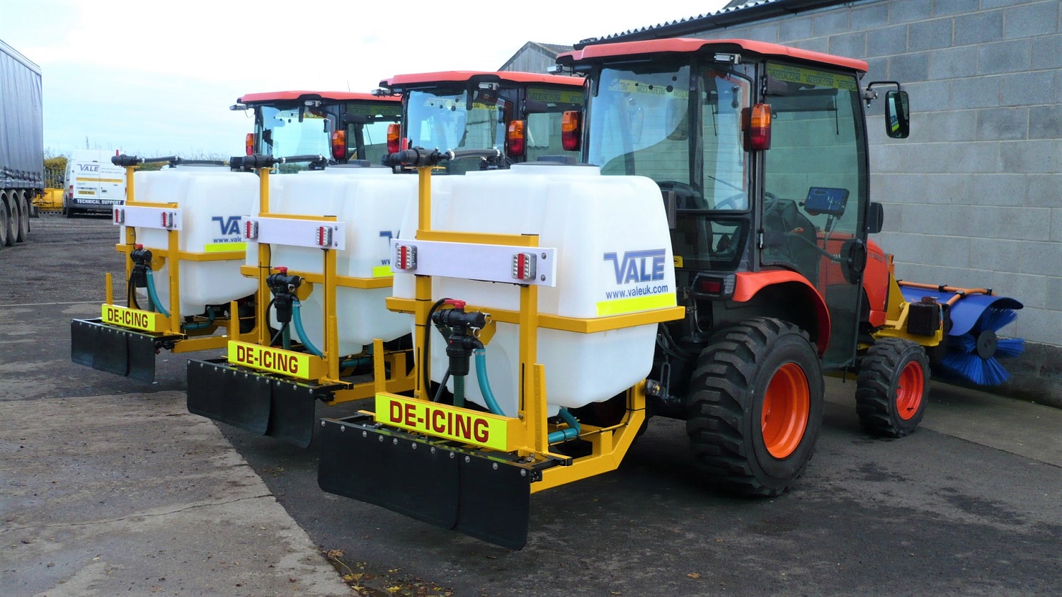 Liquid De-icerSnowbrush Mini-Tractor Combi - the equipment of choice for many local authority clients including major metropolitan districts and unitary authorities