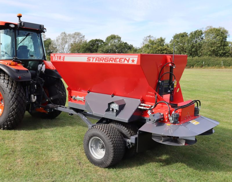 StarGreen TD1500T Trailed Turf Care Top Dresser - VALE Engineering's largest and best selling tow-behind top dresser. Will take approx 2.4 tons of sand when level filled.